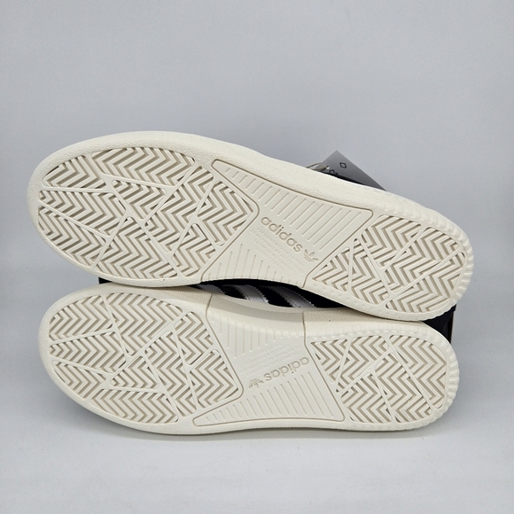 New adidas Tyshawn Low 'Core Black Cloud White' JQ1137 Men's Shoes Size 12 - Picture 7 of 8